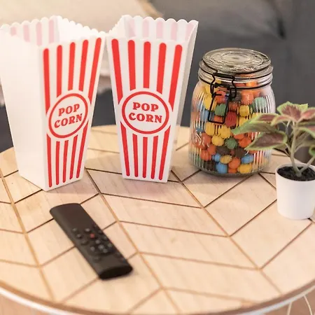 Le Cesar Cinema 10 Mn Paris Gare De Lyon Et 5 Minutes Rer *